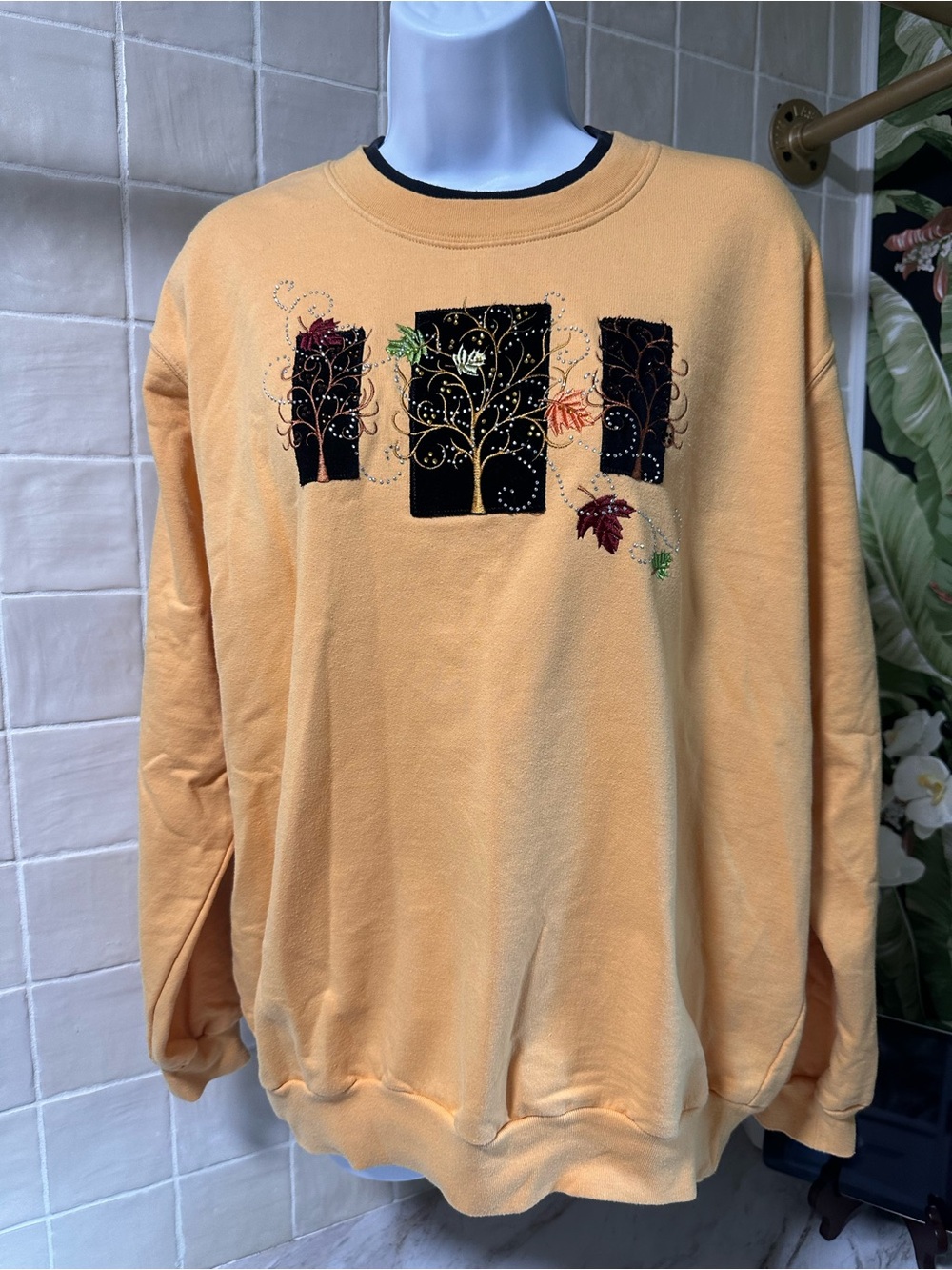 Decorated originals vintage fall sweatshirt. -L